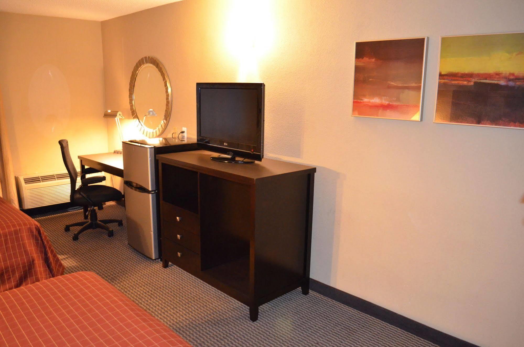 Comfort Downtown Detroit